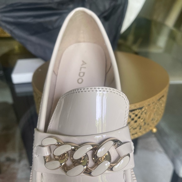 Cute cream Aldo loafers size 8.5 in excellent condition. . Smoke free home . - Picture 2 of 3